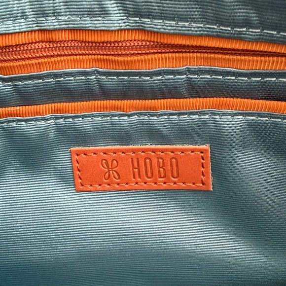 Hobo floral leather wristlet wallet NWOT - Picture 4 of 5